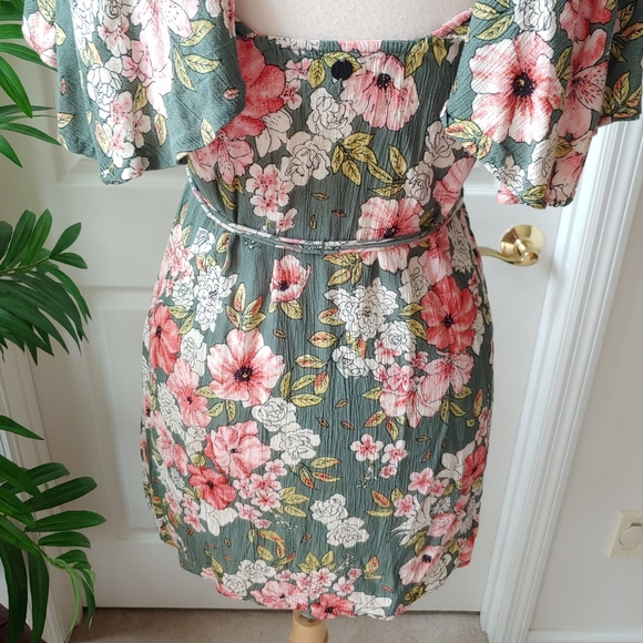 (SOLD) Billabong Shift Flutter Floral Backless Mini Dress Green XS - Picture 7 of 8